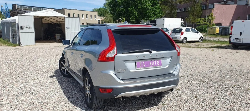 Volvo XC 60 cena 43900 przebieg: 187000, rok produkcji 2010 z Pułtusk małe 781